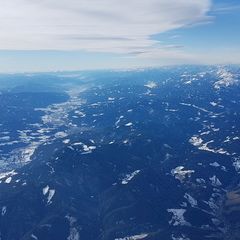 Verortung via Georeferenzierung der Kamera: Aufgenommen in der Nähe von Gemeinde Payerbach, Österreich in 4100 Meter